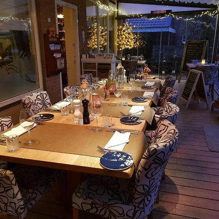 Hotel Restaurant De Hoogt Maasdam Eksteriør billede