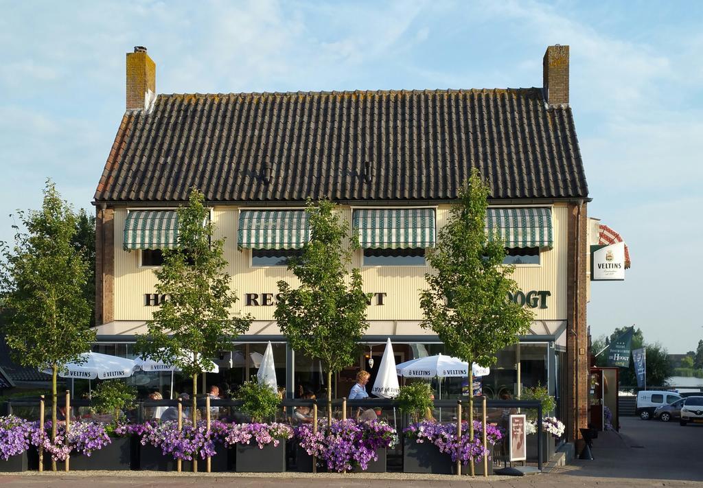 Hotel Restaurant De Hoogt Maasdam Eksteriør billede