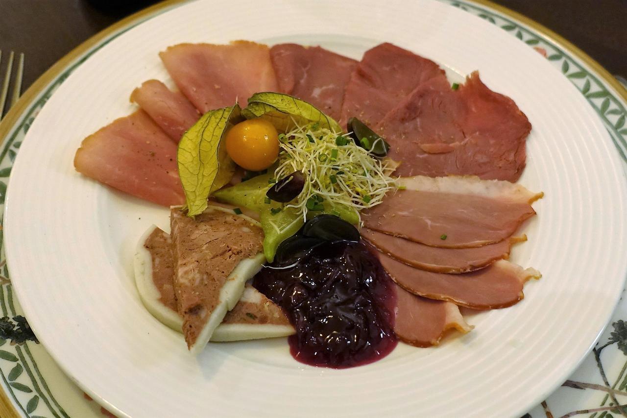 Hotel Restaurant De Hoogt Maasdam Eksteriør billede